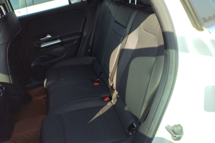 奔驰GLA 2020款 GLA 200中控内饰7004