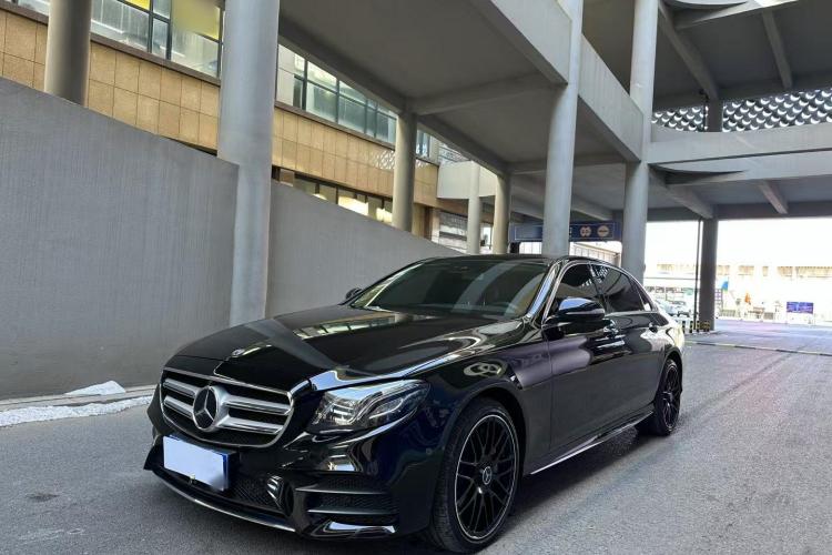 奔驰E级 2017款 E 320 L 运动型 4MATIC车身外观1