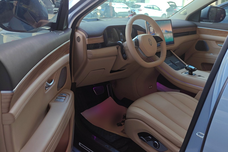 鸿蒙智行 问界M7 2024款 1.5T 智驾后驱Max版 5座中控内饰7003