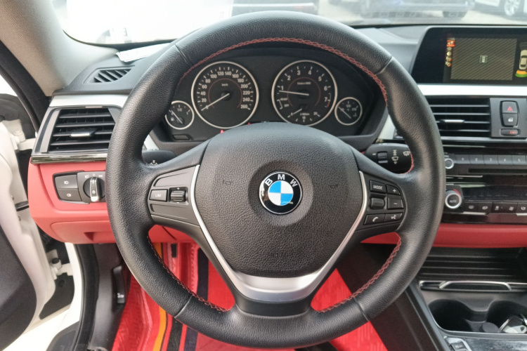 宝马4系 2016款 420i 设计套装型中控内饰13