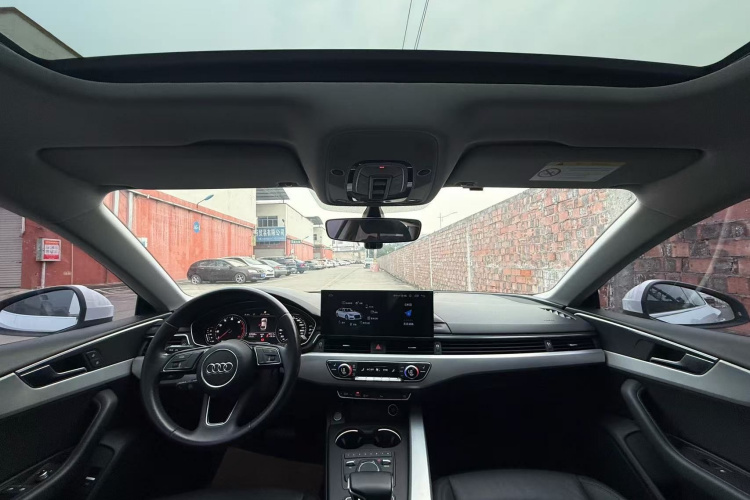 奥迪A5 2017款 Sportback 40 TFSI 时尚型中控内饰12