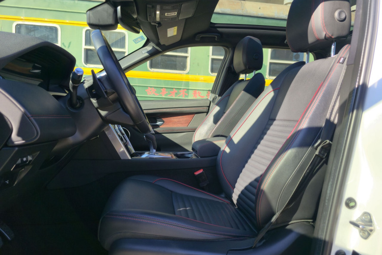 路虎 发现运动版 2020款 249PS R-Dynamic 性能版中控内饰7005