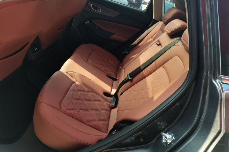 长安CS55PLUS 2024款 第三代 1.5T DCT尊贵型中控内饰7004