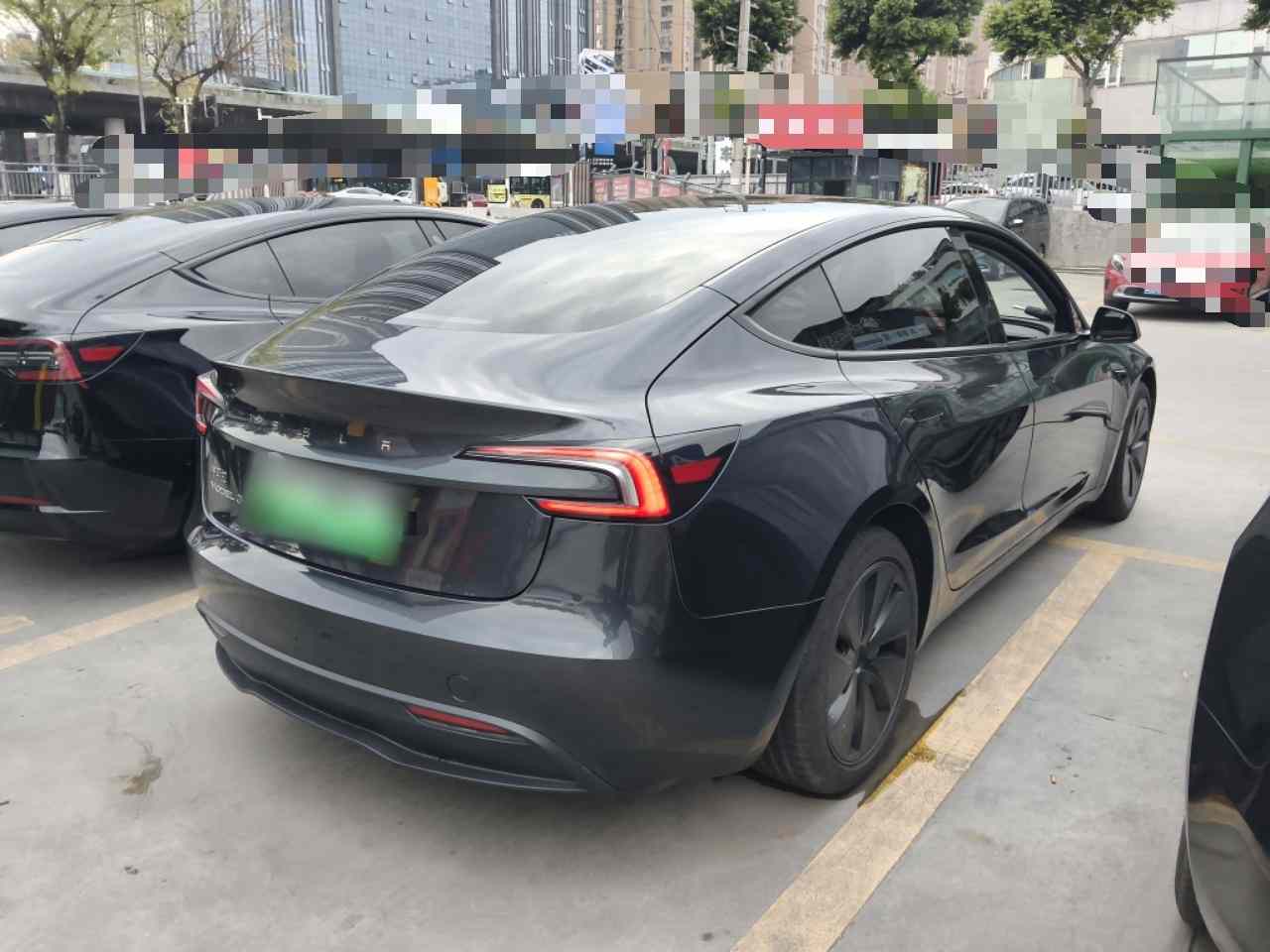 特斯拉 Model 3 2025款 后轮驱动版(4)