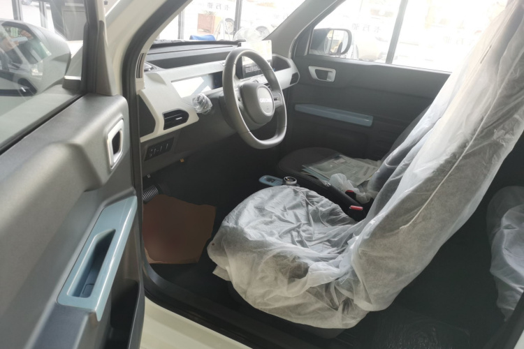 吉利银河 2024款 熊猫mini 200km 耐力熊中控内饰20