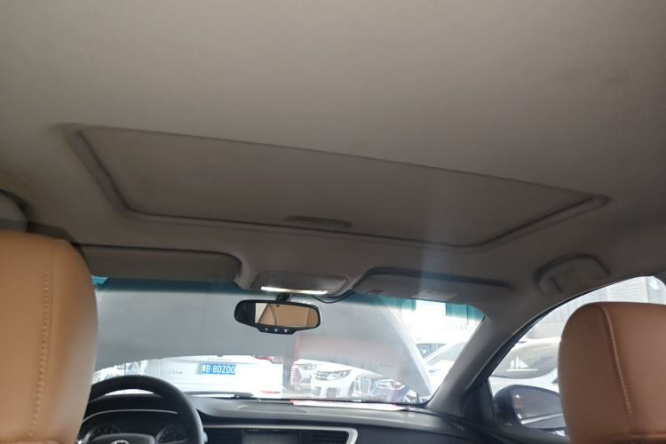 别克 阅朗 2018款 18T 自动旗舰型中控内饰22