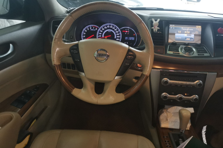 日产 天籁 2011款 公爵 2.5L XV尊雅版局部细节13