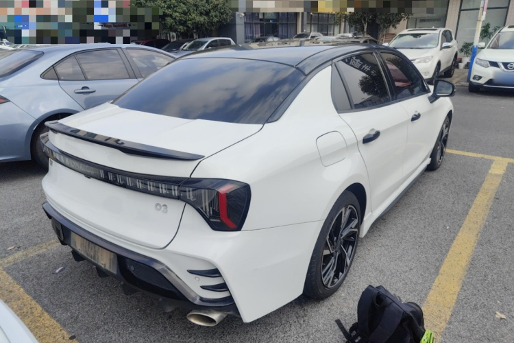 领克03 2023款 2.0TD DCT劲Pro车身外观7