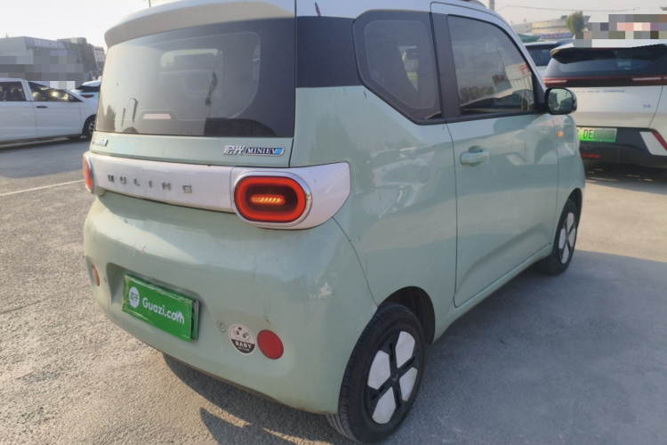 五菱汽车 宏光MINIEV 2024款 第三代 215km 进阶版车身外观7
