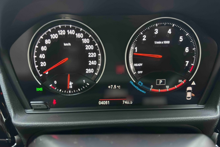 宝马1系 2023款 125i M运动曜夜版中控内饰7006