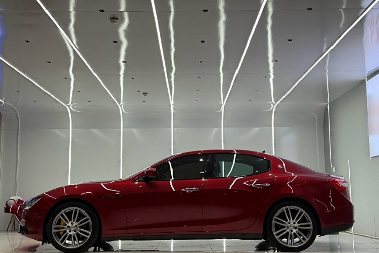 玛莎拉蒂 Ghibli 2014款 3.0T 标准版车身外观6002