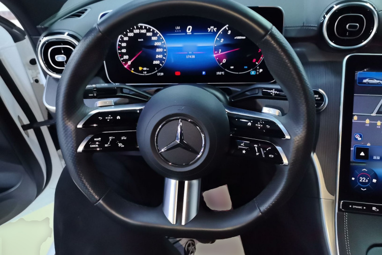 奔驰C级 2023款 C 200 L 运动版中控内饰13