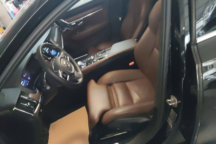 沃尔沃S90 2024款 B5 智远豪华版中控内饰19