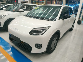 埃安 AION UT 2025款 330星辉版