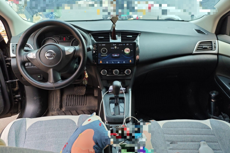 日产 轩逸 2019款 经典 1.6XE CVT舒适版中控内饰12