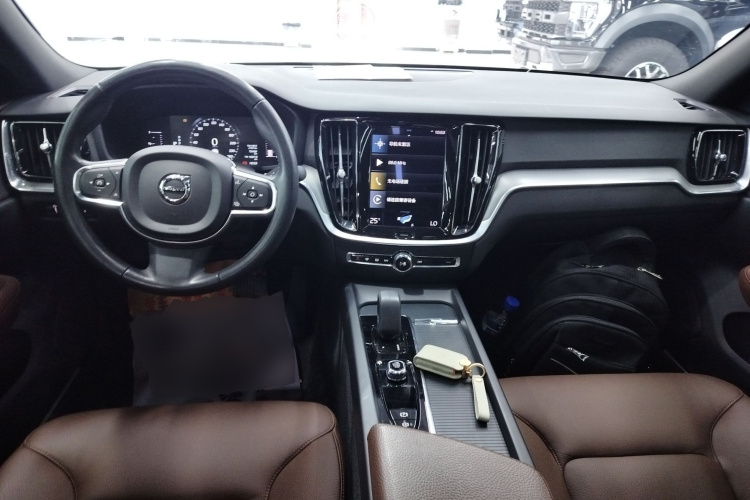 沃尔沃S60 2022款 B4 智逸豪华版中控内饰12