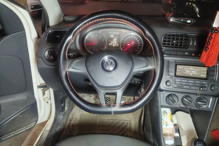 大众 Polo 2014款 1.6L 手动舒适版中控内饰13