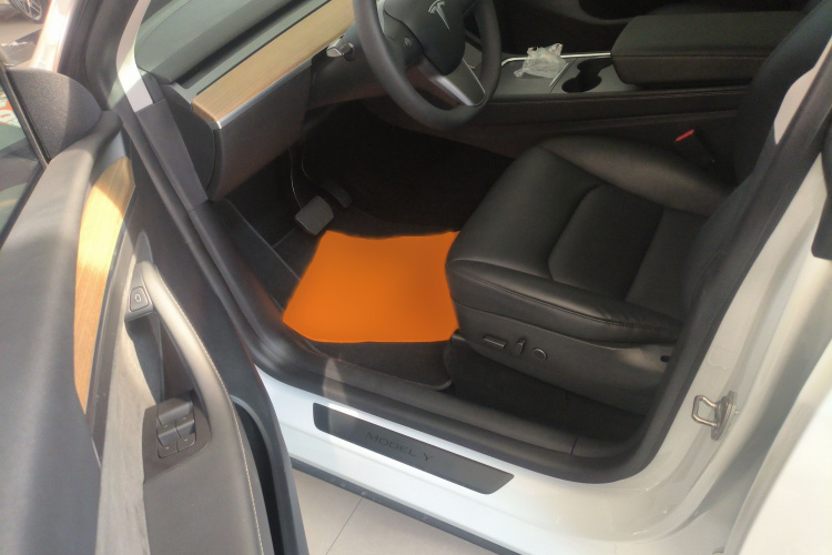 特斯拉 Model Y 2021款 长续航全轮驱动版 3D7中控内饰7003