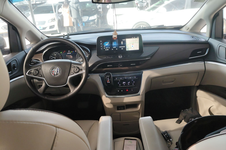 别克GL8 2020款 陆上公务舱 652T 豪华型福祉版中控内饰12