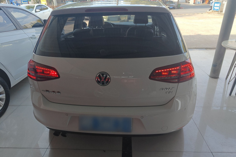 大众 高尔夫 2017款 230TSI 自动豪华百万辆纪念版车身外观6004