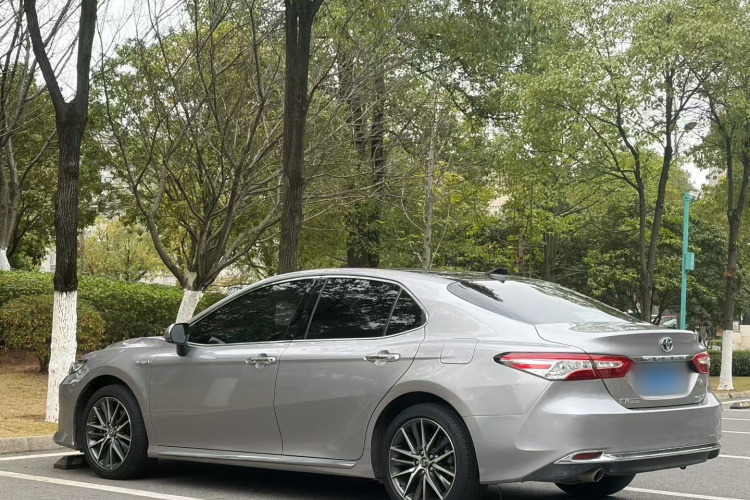 丰田 凯美瑞 2023款 双擎 2.5HG 豪华版车身外观6008