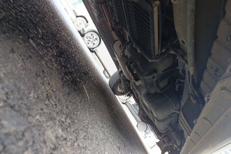 江汽集团 瑞风M5 2021款 2.0T 柴油手动版 国VI局部细节9004