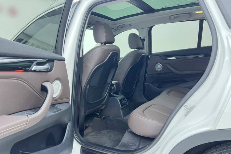 宝马X1 2021款 改款 sDrive25Li 领先型中控内饰7002