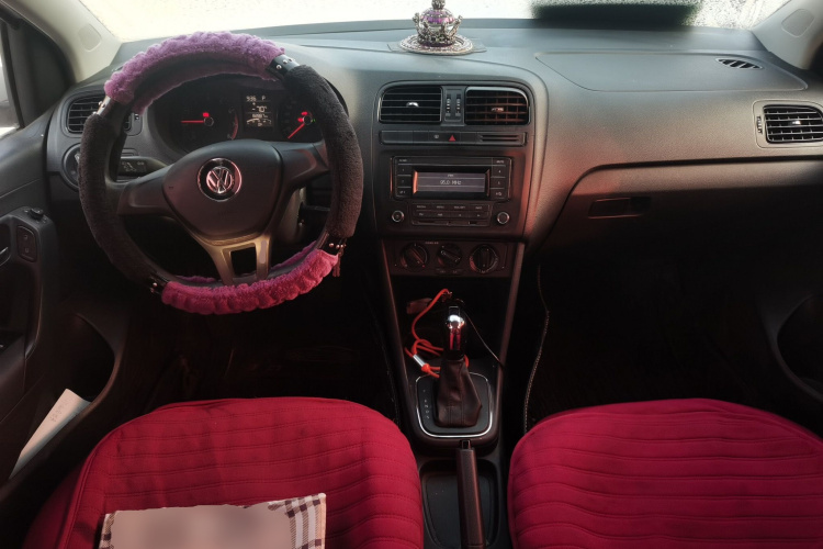 大众 Polo 2016款 1.4L 自动风尚型中控内饰12