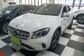 奔驰GLA 2018款 GLA 200 时尚型