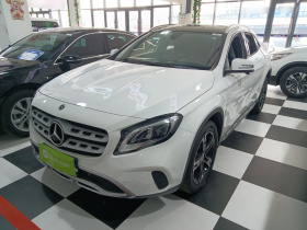 奔驰GLA 2018款 GLA 200 时尚型