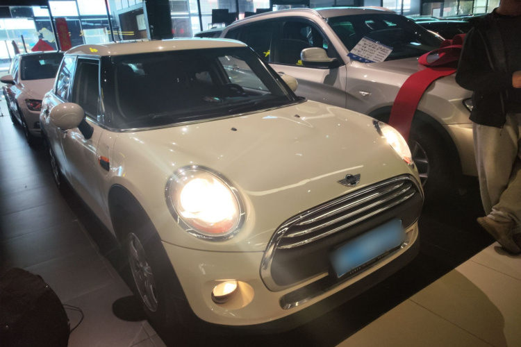 MINI 2015款 1.2T ONE 五门版车身外观6002