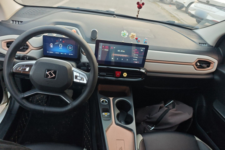 思皓 2022款 花仙子款 四叶草中控内饰7002
