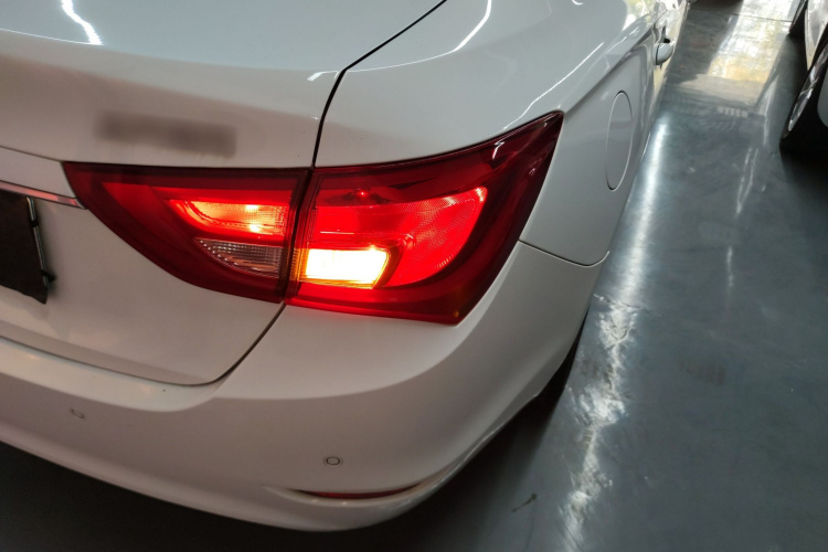 别克 英朗 2016款 18T 双离合精英型车身外观6006