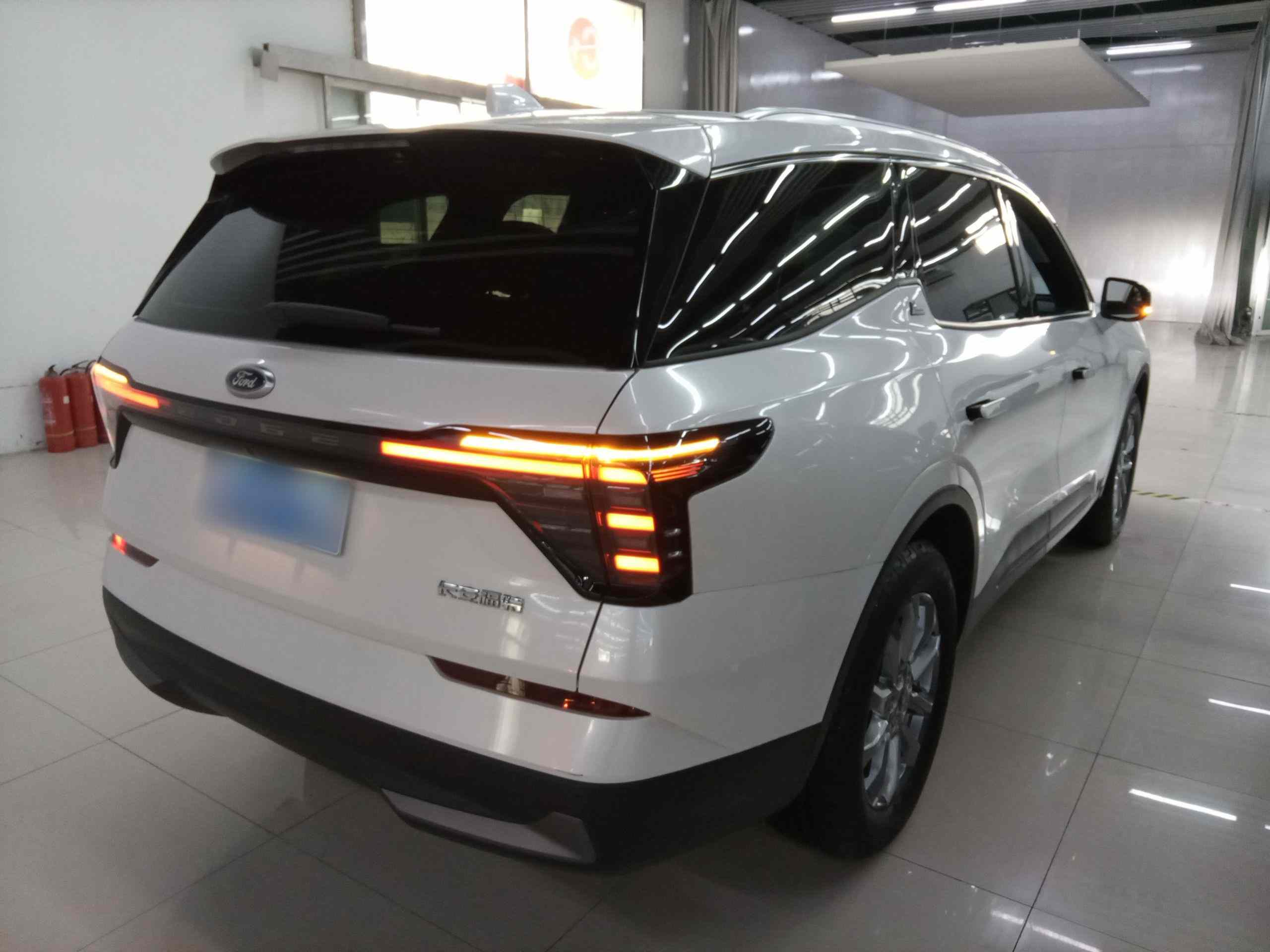 福特 2023款 锐界L 2.0T EcoBoost 两驱五座时尚型(4)
