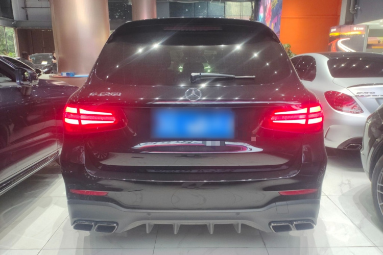 奔驰GLC AMG 2018款 AMG GLC 63 4MATIC+车身外观6