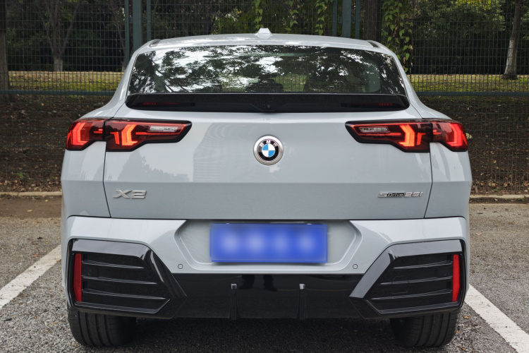 宝马X2(进口) 2024款 sDrive25i M运动套装车身外观6006
