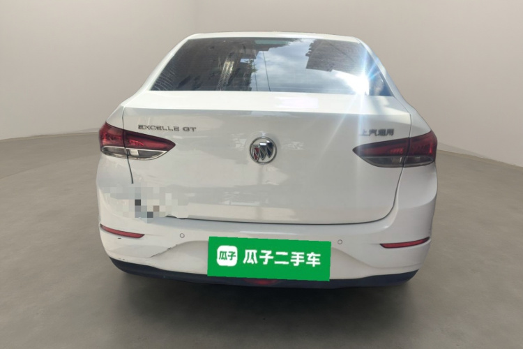 别克 英朗 2021款 改款 典范 1.5L 自动精英型车身外观6