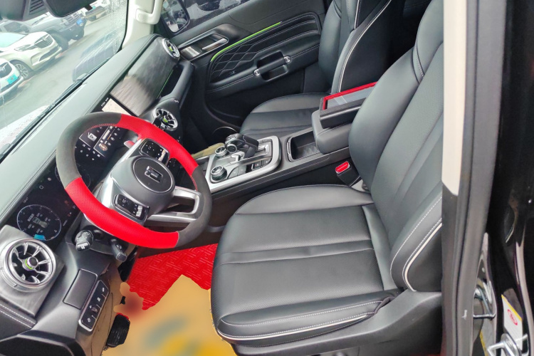 坦克300 2024款 2.0T 征服者中控内饰19