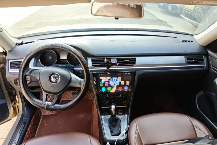 大众 宝来 2017款 1.6L 自动时尚型中控内饰7002