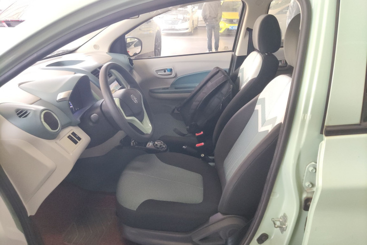 长安欧尚 奔奔E-Star 2021款 国民版 多彩款 磷酸铁锂（31.86kWh）中控内饰19