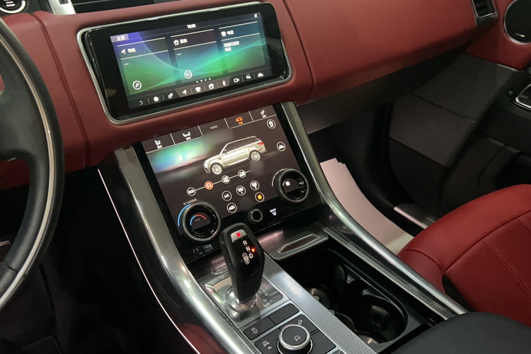 路虎 揽胜运动版 2018款 3.0 SC V6 HSE DYNAMIC局部细节9004