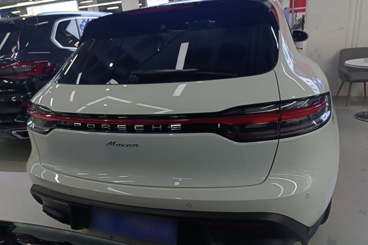 保时捷 2024款 Macan 2.0T车身外观6