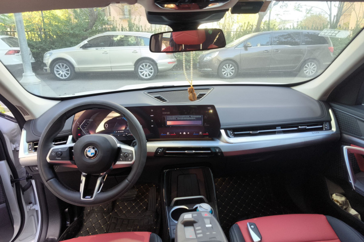 宝马X1 2024款 sDrive25Li M运动套装中控内饰13