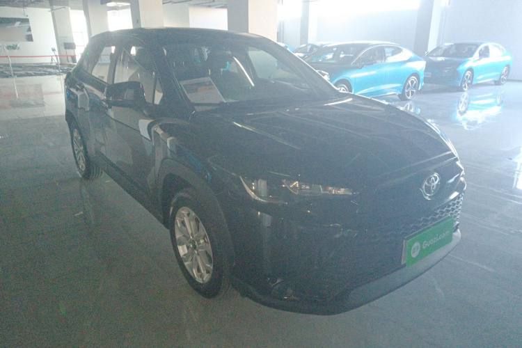 丰田 锋兰达 2023款 2.0L CVT精英版车身外观3