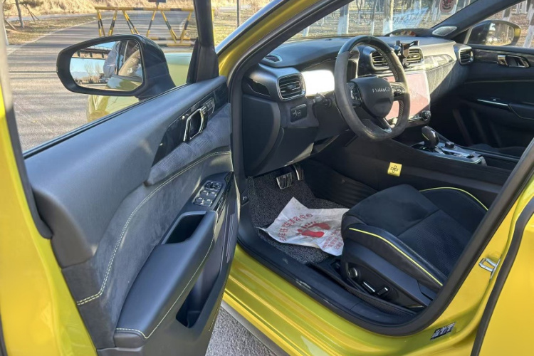 领克03 2022款 03+ 2.0TD 自动驭风版中控内饰7001