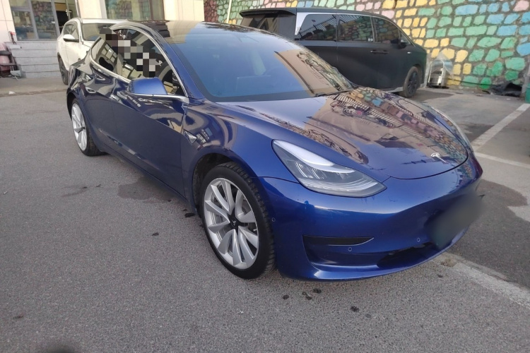 特斯拉 Model 3 2019款 标准续航后驱升级版车身外观3