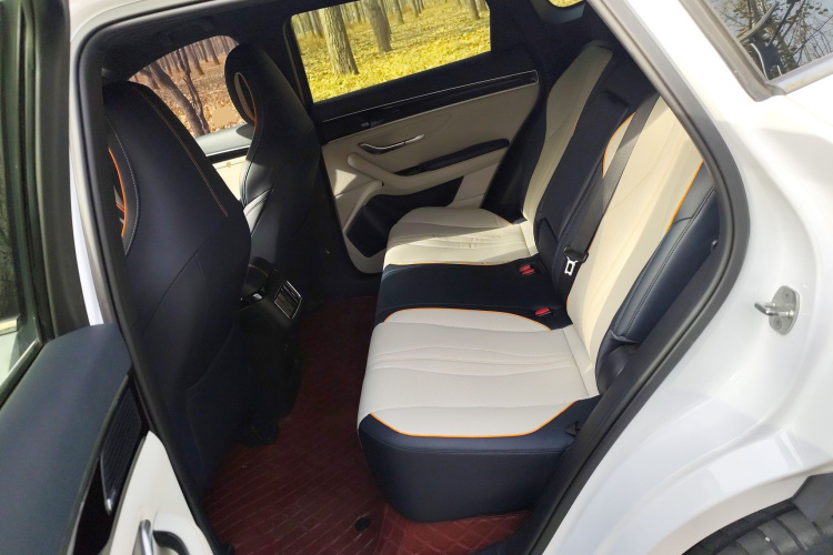 比亚迪 宋PLUS新能源 2021款 DM-i 110KM 旗舰PLUS中控内饰21