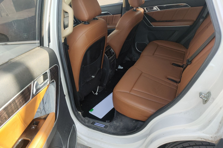 哈弗H6 Coupe 2016款 蓝标 1.5T 自动两驱精英型中控内饰7004