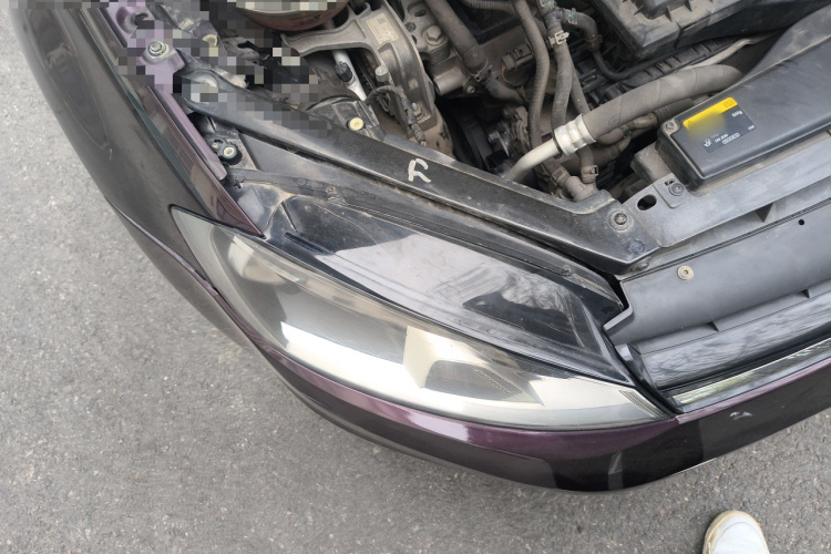 大众 高尔夫 2015款 1.4TSI 自动豪华型车身外观8