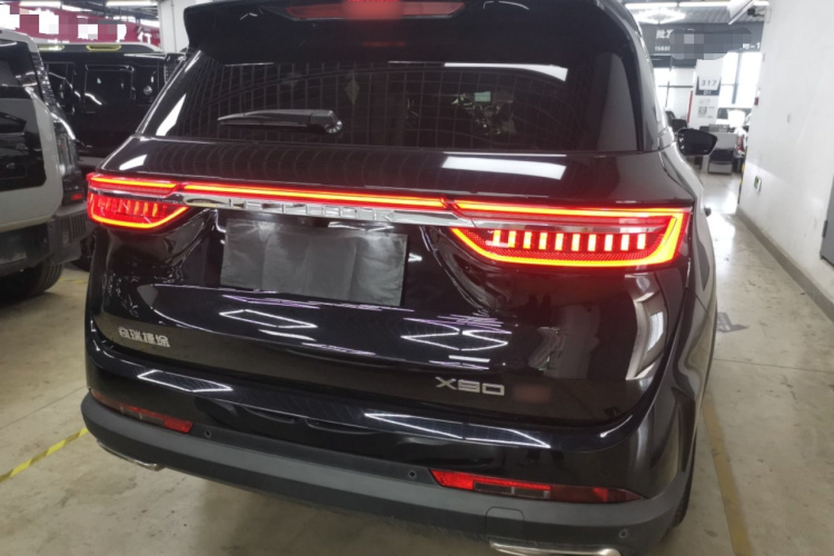 捷途X90 PRO 2024款 2.0T DCT旗舰版 5座车身外观6